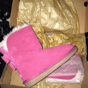 Pink kids ugg boots